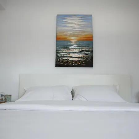 Sea Gem 3 - Stunning Sea Views And 200m To *