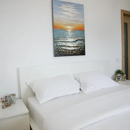 Apartament Sea Gem 3 - Stunning Sea Views And 200m To Mamaia