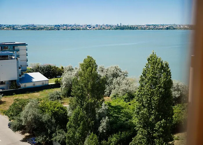 Sea Gem 3 - Stunning Sea Views And 200m To