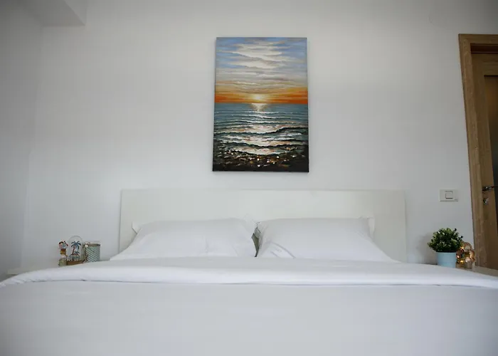 Sea Gem 3 - Stunning Sea Views And 200m To *