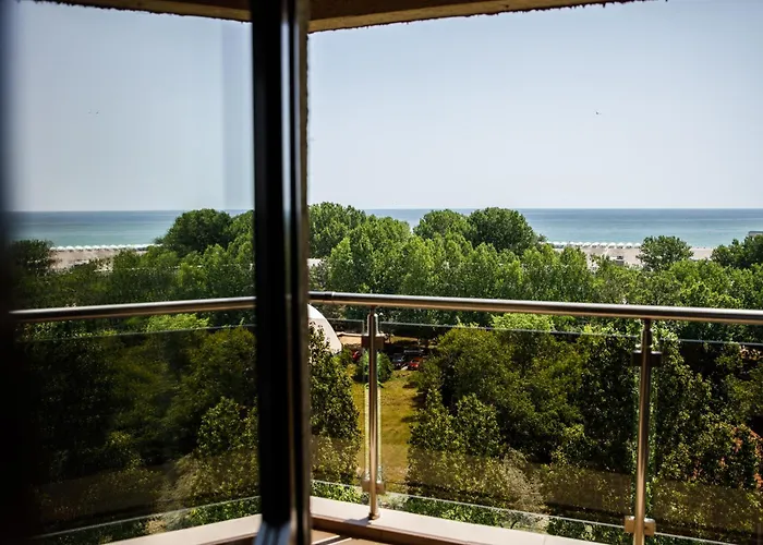 Sea Gem 3 - Stunning Sea Views And 200m To Mamaia